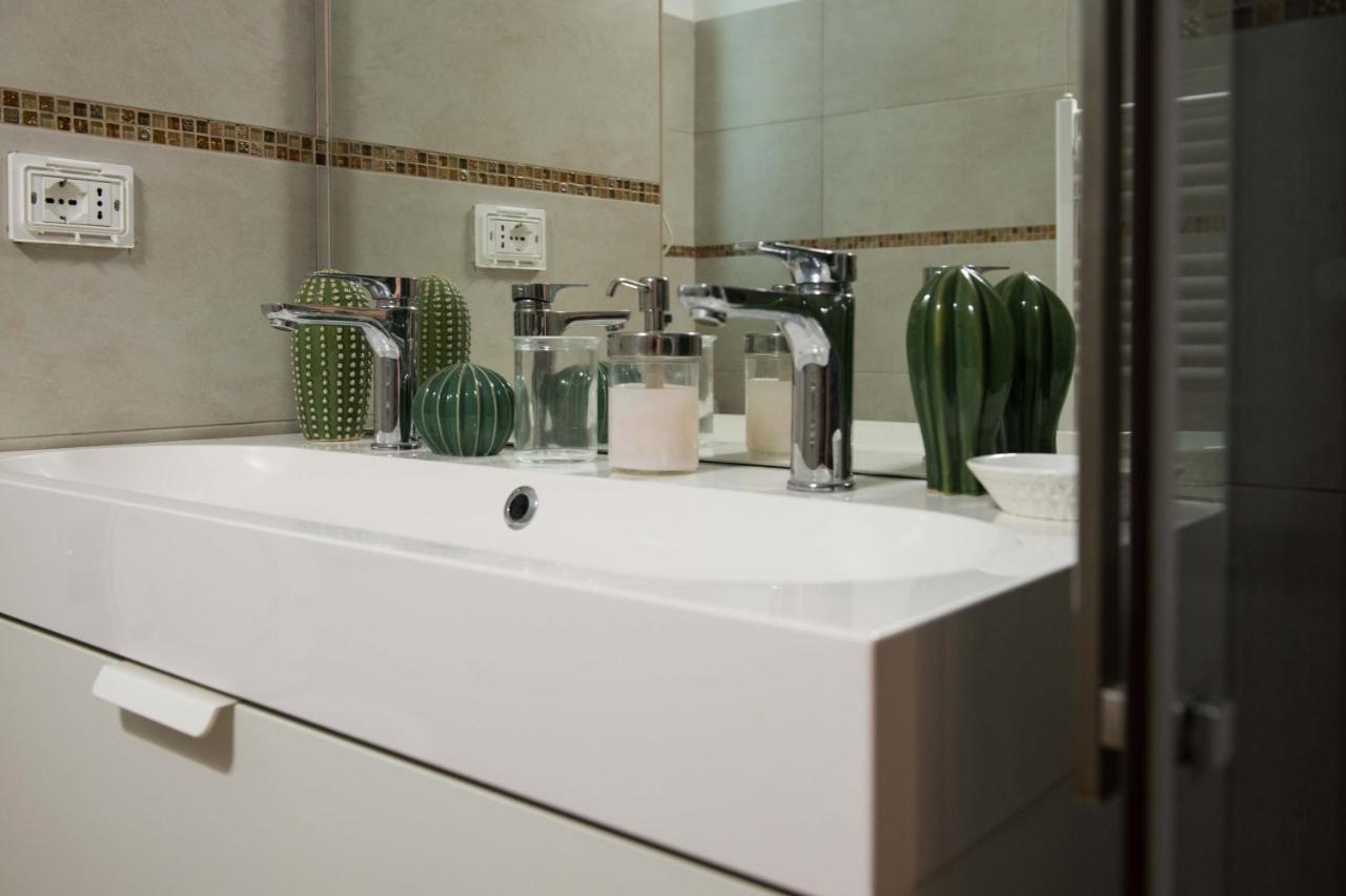 Casa Sottoripa Apartment เจนัว ภายนอก รูปภาพ